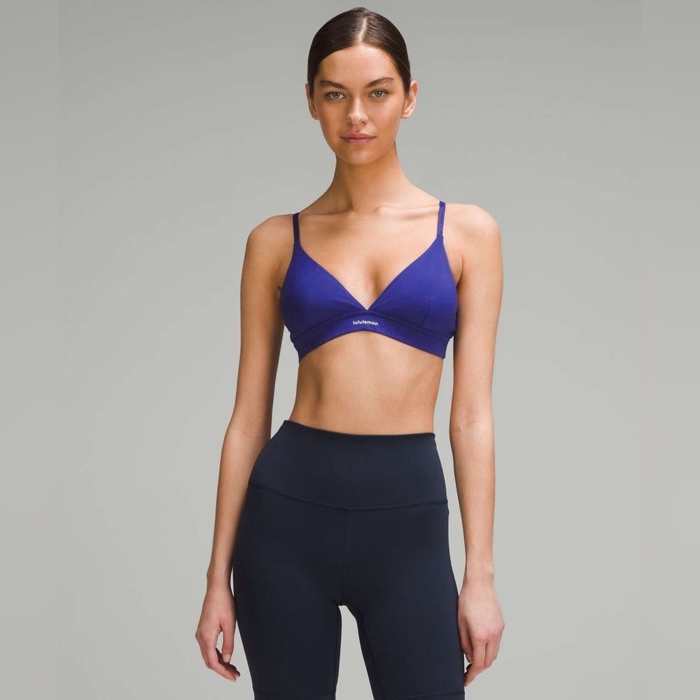138 🆕💙 Lululemon Nulu Triange Bralette - Larkspur